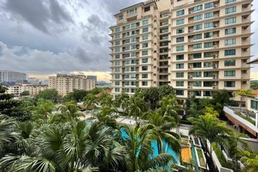 [Pool View & Non Bumi Lot] Sri Acappella Serviced Apartment, Seksyen 13, Shah Alam