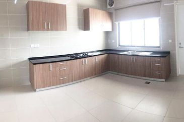 [Corner Lot & Freehold] Double Storey Terrace, Anggun 2, Setia Alam 