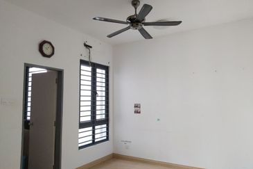 [Freehold, Corner Unit & Facing Open] Double Storey Terrace, Aquina @ Alam Impian