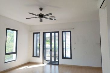 [Freehold, Corner Unit & Facing Open] Double Storey Terrace, Aquina @ Alam Impian