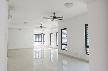 [Freehold, Corner Unit & Facing Open] Double Storey Terrace, Aquina @ Alam Impian