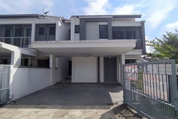 [Freehold, Corner Unit & Facing Open] Double Storey Terrace, Aquina @ Alam Impian