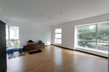 [Freehold, End Lot & Facing Open] Double Storey Terrace, Spira @ Alam Impian, Shah Alam