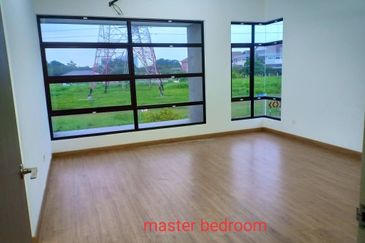 [Corner Lot & Freehold] Double Storey Terrace, Geta @ Bandar Bukti Raja, Kalng