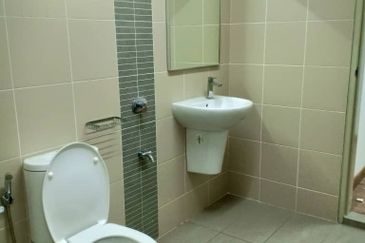 [Corner Lot & Freehold] Double Storey Terrace, Geta @ Bandar Bukti Raja, Kalng