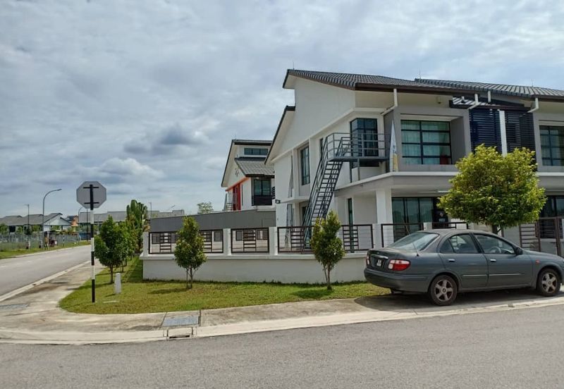 [Corner Lot & Freehold] Double Storey Terrace, Geta @ Bandar Bukti Raja, Kalng