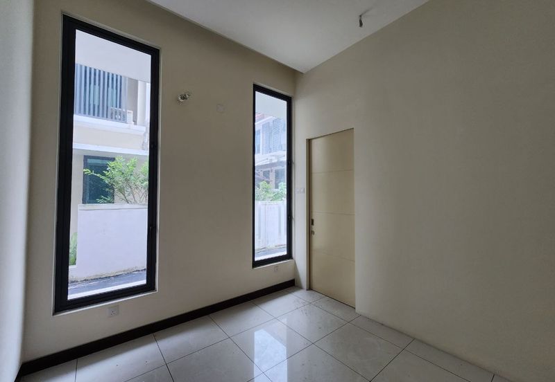 Lukisan @ Alam Impian