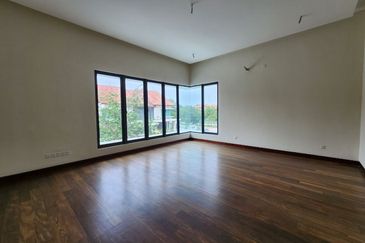 Lukisan @ Alam Impian