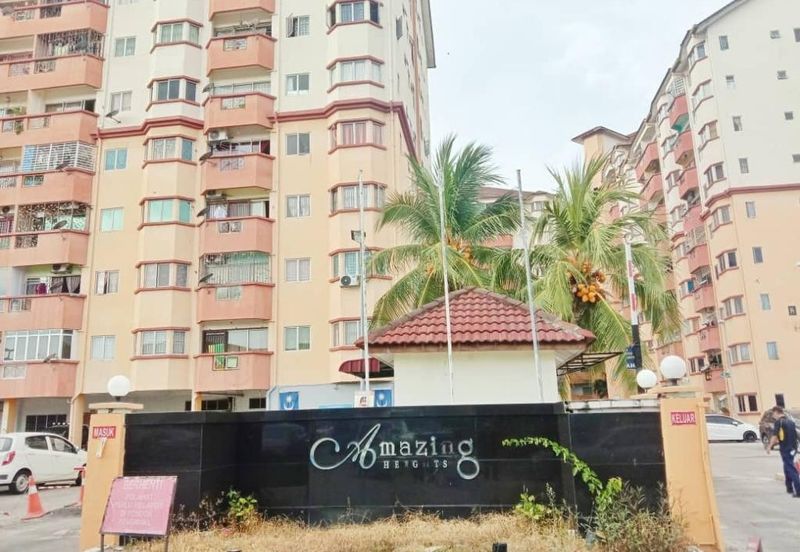 Amazing Height Apartment