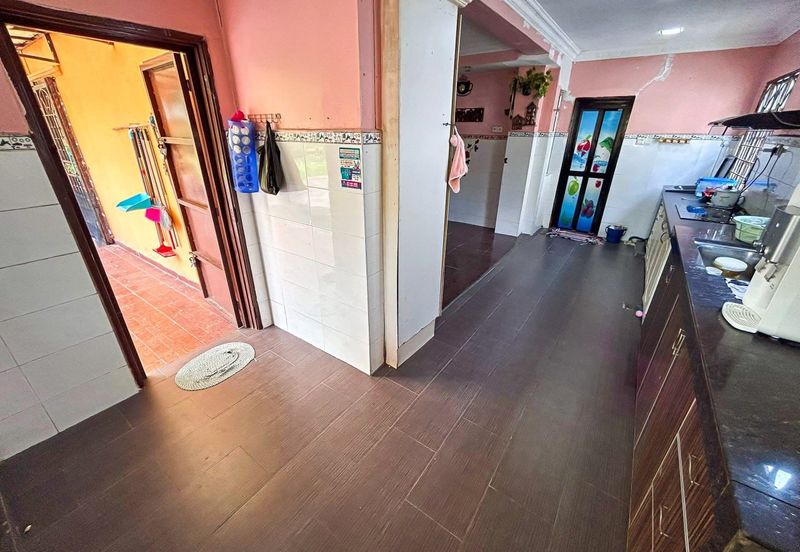 Taman Saujana Puchong