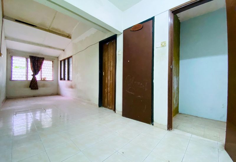 Seksyen 4, Shah Alam