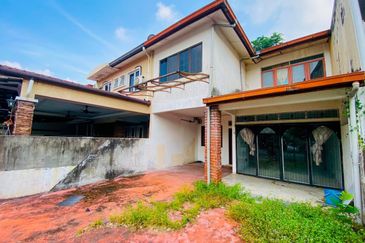 Seksyen 4, Shah Alam