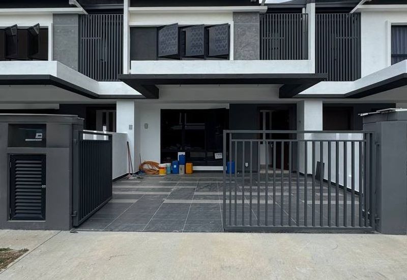 Ferrous 1 @ Alam Impian