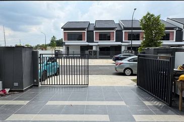 Ferrous 1 @ Alam Impian