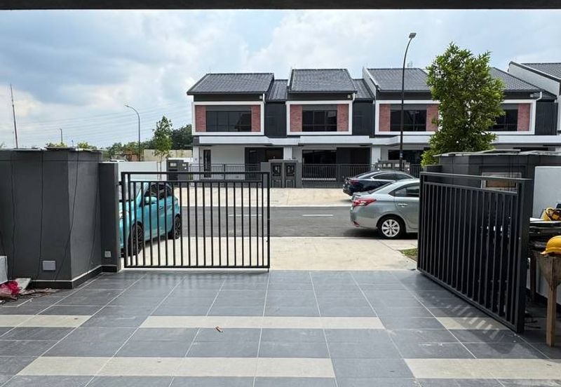 Ferrous 1 @ Alam Impian