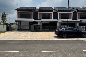 Ferrous 1 @ Alam Impian