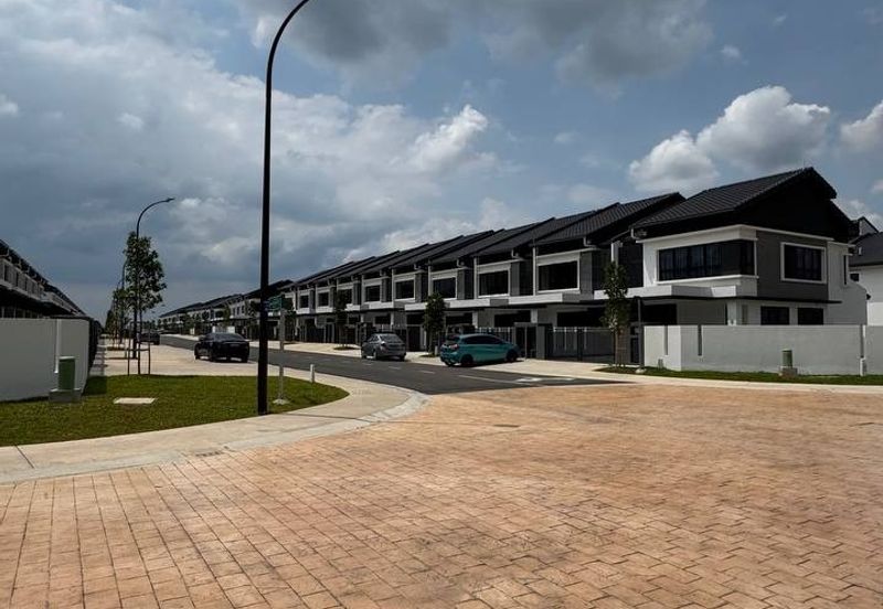 Ferrous 1 @ Alam Impian