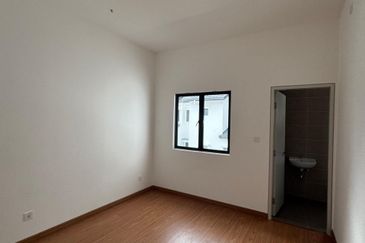 Ferrous 1 @ Alam Impian