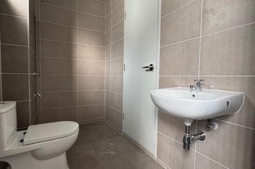 Ferrous 1 @ Alam Impian