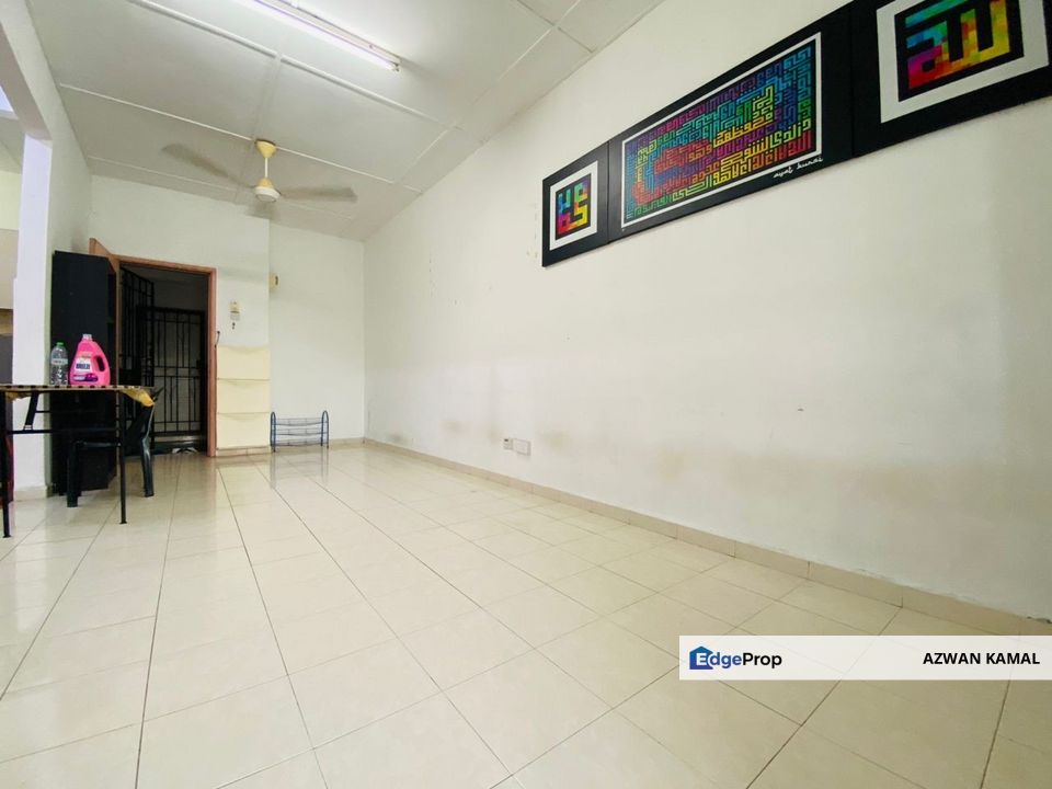 Seksyen 7 Shah Alam | Pangsapuri Danaumas 3 Bedrooms | RM310k - Low Booking, Vacant Unit, Near UITM, Move in Condition, Selangor, Shah Alam