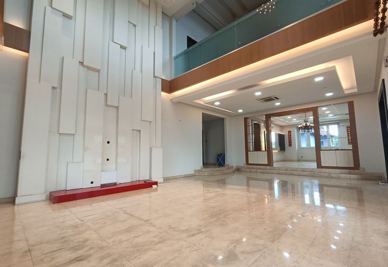 KGSAAS Golf Club, Seksyen 13