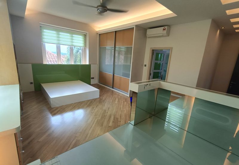 KGSAAS Golf Club, Seksyen 13