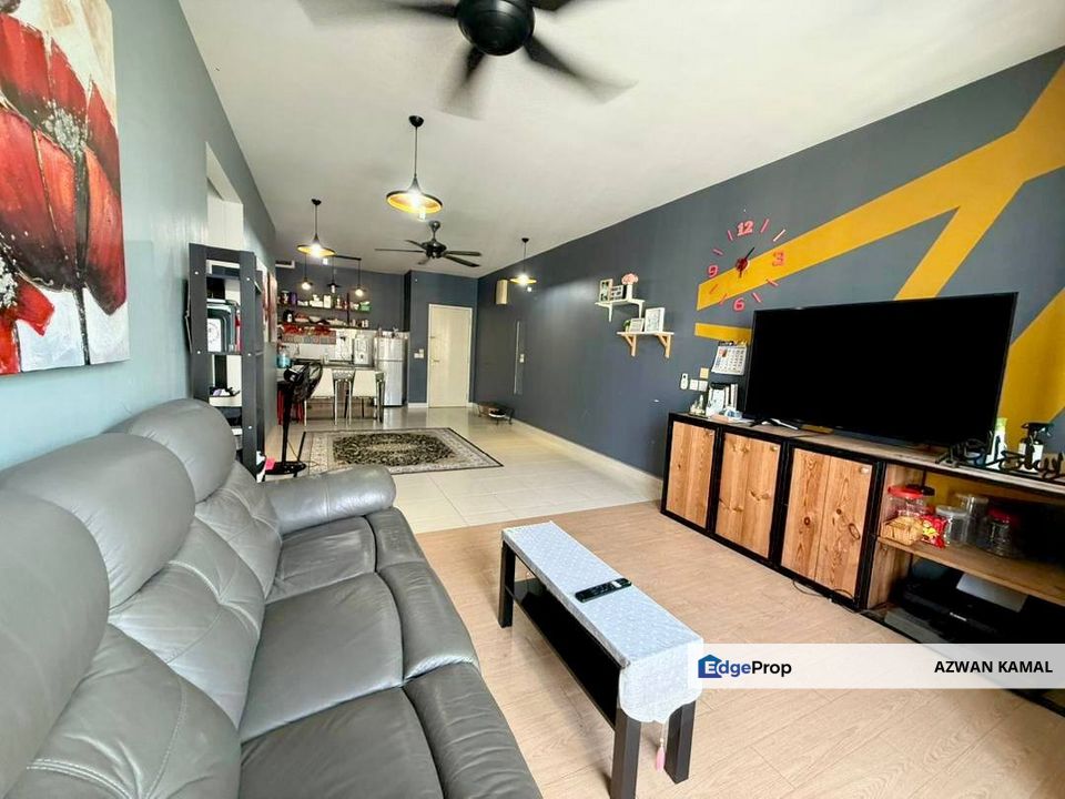 Seri Baiduri Apartment, Setia Alam | 926sqft 3 Bedrooms | RM340k - LOW LEVEL, CORNER UNIT, FACING POOL, Selangor, Shah Alam