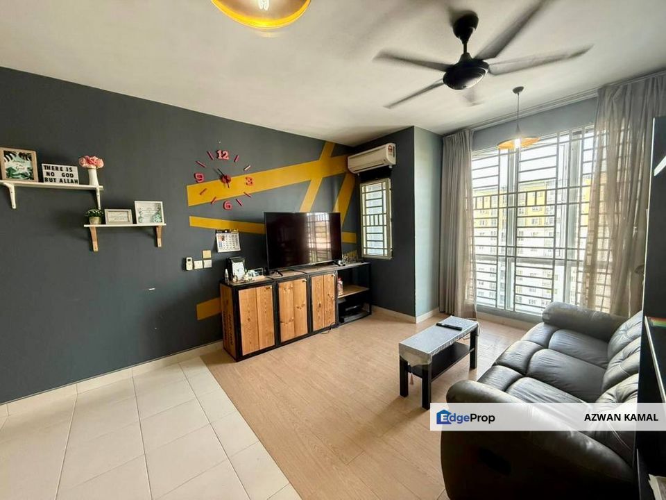 Seri Baiduri Apartment, Setia Alam | 926sqft 3 Bedrooms | RM340k - LOW LEVEL, CORNER UNIT, FACING POOL, Selangor, Shah Alam