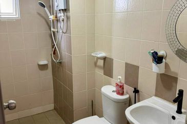 Seri Baiduri Apartments @ Setia Alam