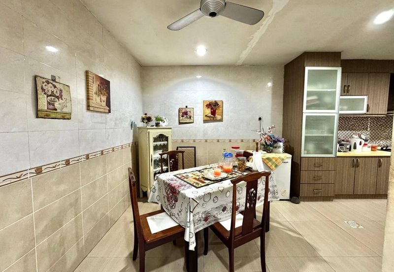 Seksyen 8, Kota Damansara