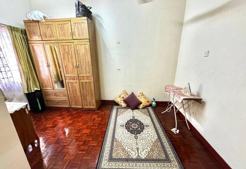 Seksyen 8, Kota Damansara