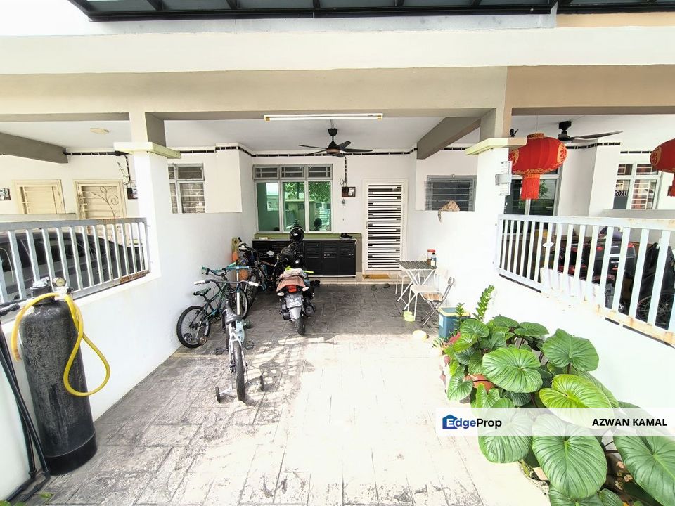 Alam Sanctuary Taman Alam Putra, Seri Kembangan | Townhouse Ground Floor 3 Bedrooms | GROUND FLOOR, KITCHEN EXTENDED, WELL MAINTAIN UNIT, Selangor, Puchong South