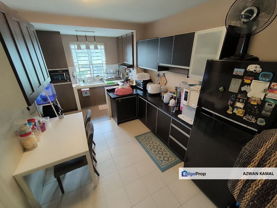 Alam Sanctuary Taman Alam Putra, Seri Kembangan | Townhouse Ground Floor 3 Bedrooms | GROUND FLOOR, KITCHEN EXTENDED, WELL MAINTAIN UNIT, Selangor, Puchong South