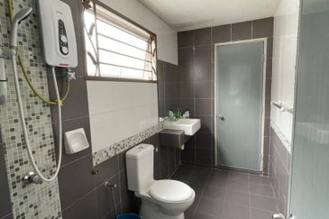 FREEHOLD💥Double Storey Terrace, Ellis @ Bandar Bukit Raja, Klang