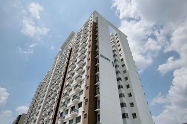 De Bayu Apartment @ Setia Alam
