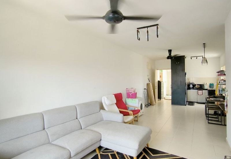 De Bayu Apartment @ Setia Alam