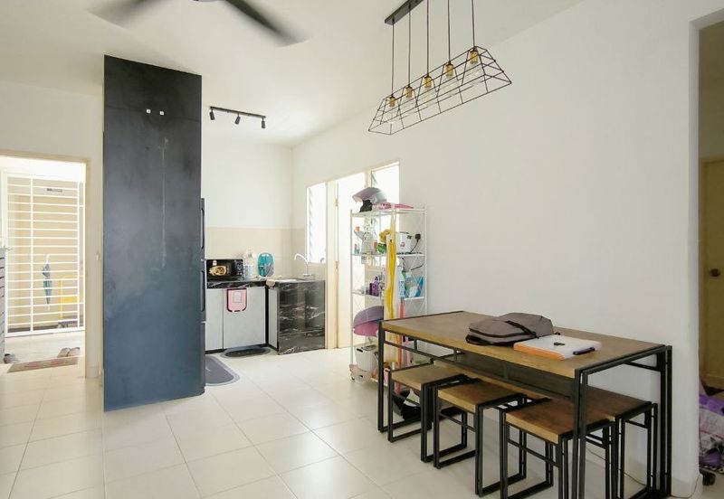 De Bayu Apartment @ Setia Alam