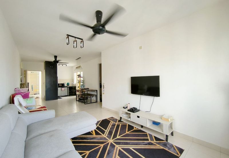 De Bayu Apartment @ Setia Alam