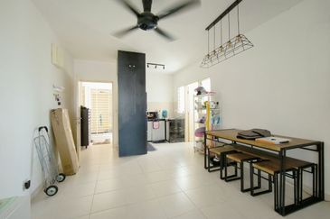 De Bayu Apartment @ Setia Alam