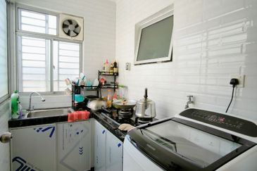 De Bayu Apartment @ Setia Alam