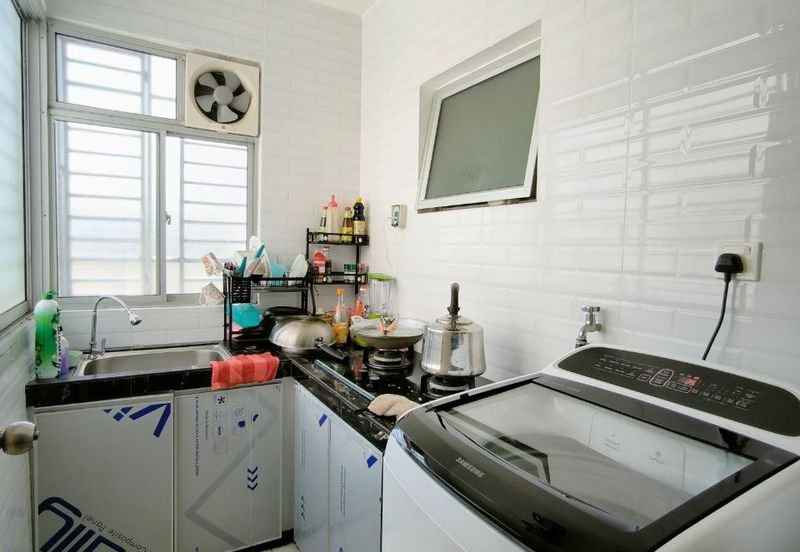 De Bayu Apartment @ Setia Alam