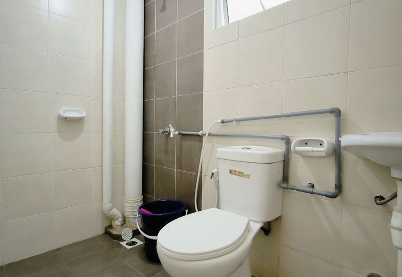 De Bayu Apartment @ Setia Alam