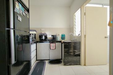 De Bayu Apartment @ Setia Alam