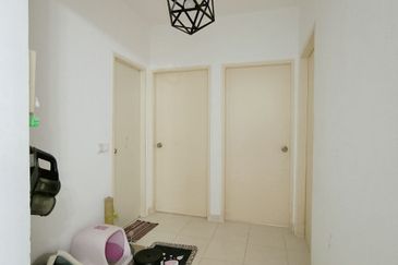 De Bayu Apartment @ Setia Alam