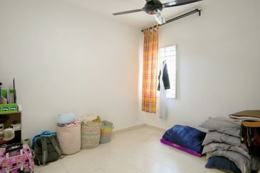 De Bayu Apartment @ Setia Alam