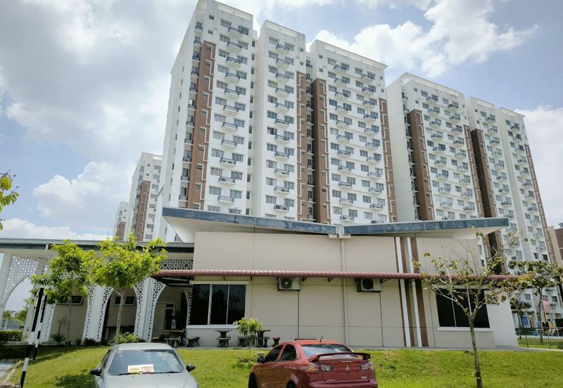De Bayu Apartment @ Setia Alam