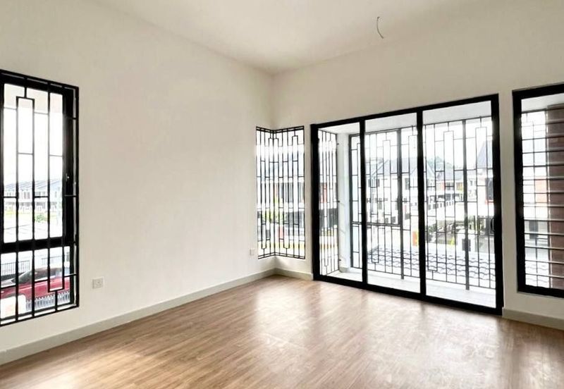 Elmina Green Three @ City of Elmina