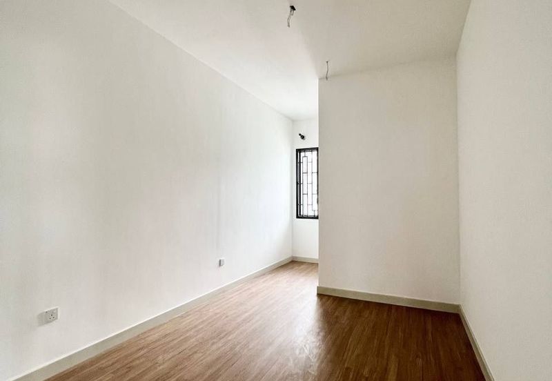 Elmina Green Three @ City of Elmina