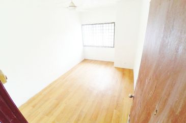 Seksyen 30, Shah Alam