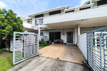 Saron @Bandar Bukit Raja